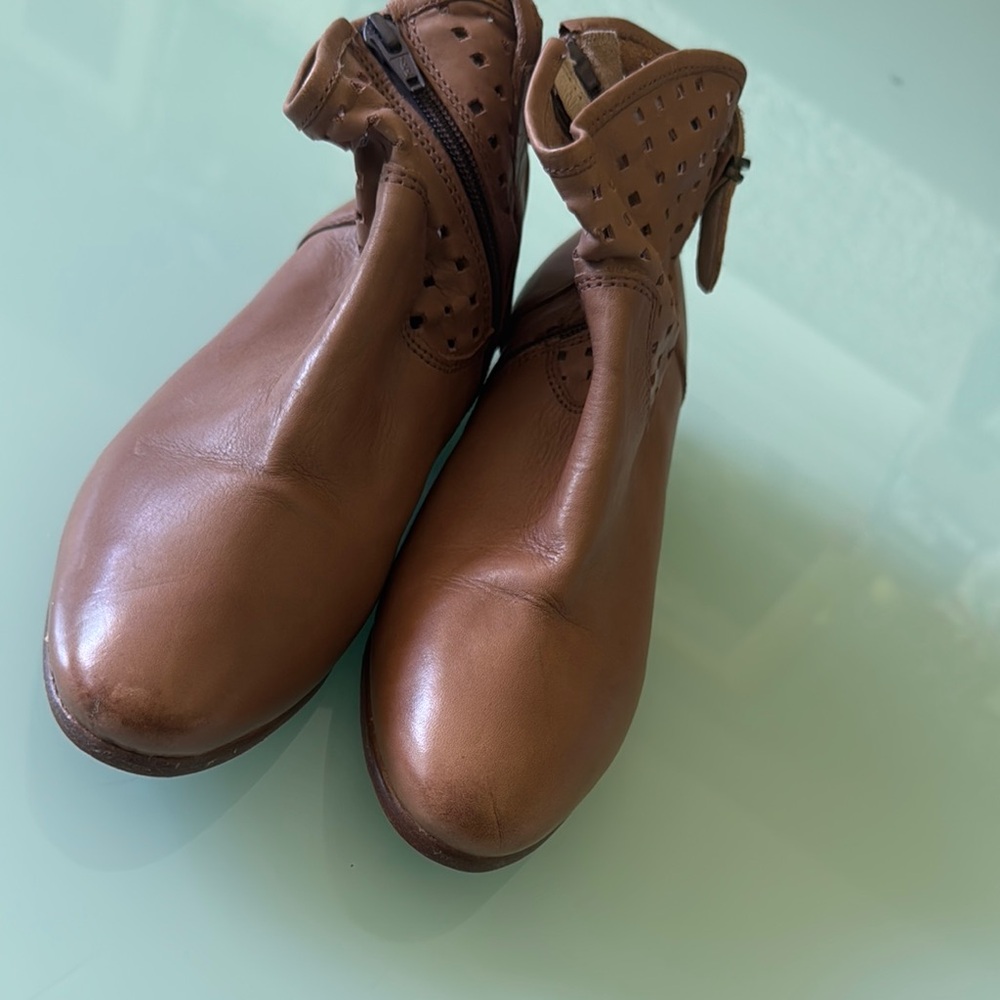 Catherine Malandrino Brown Ankle Boots